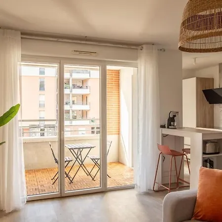 Le Candle - Parking & Balcon Apartamento