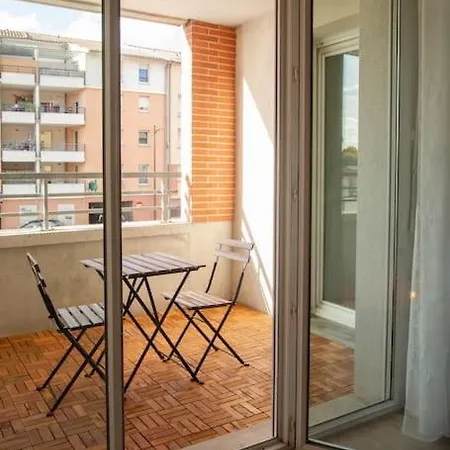 Le Candle - Parking & Balcon Muret